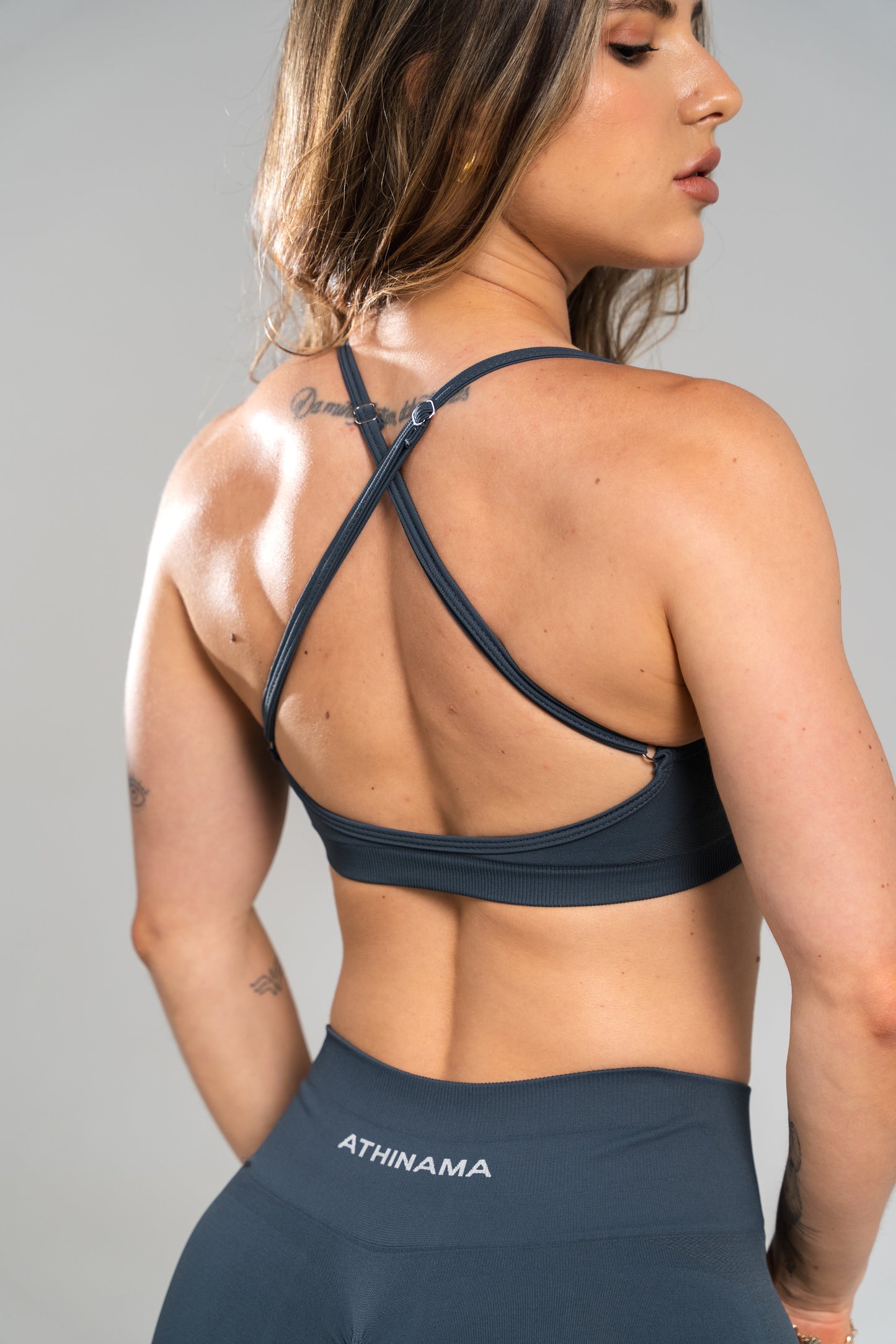 Top Seamless Back Cross