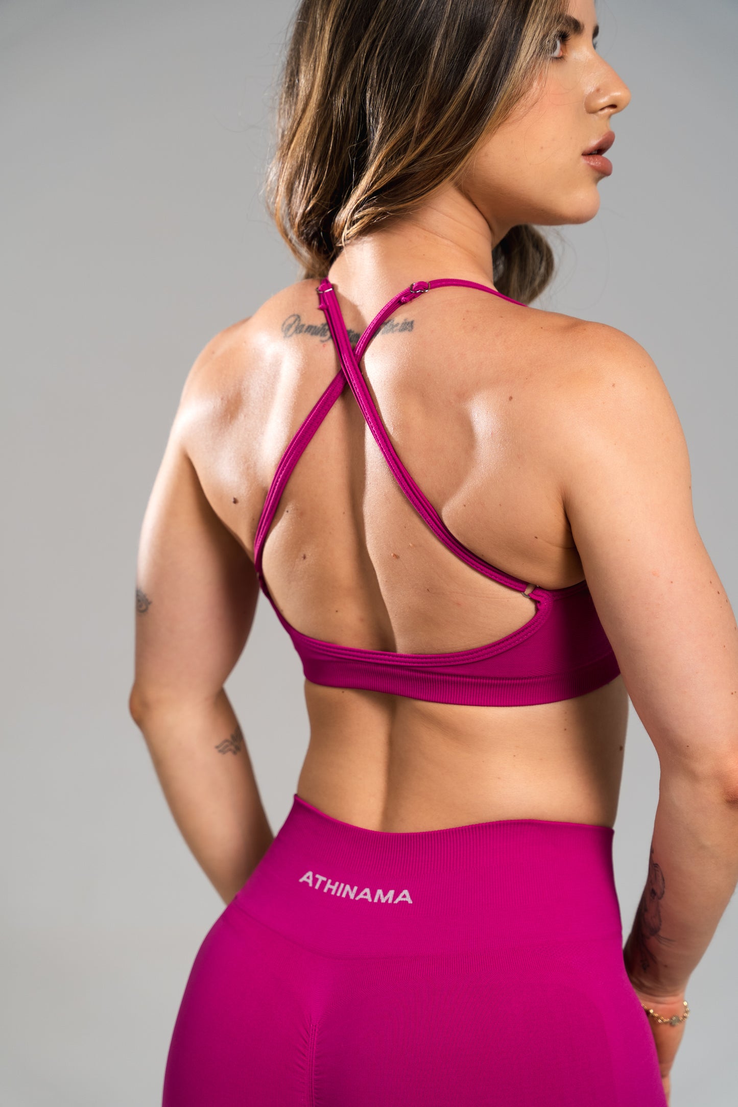 Top Seamless Back Cross